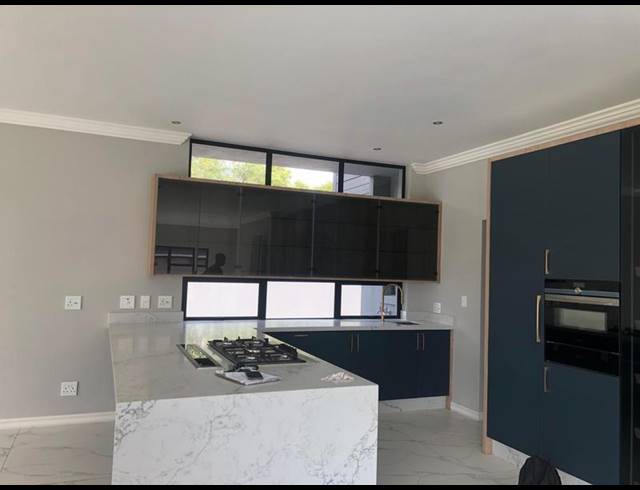 4 BEDROOM HOUSE FOR SALE IN WATERLAKE FARM LIFESTYLE ESTATE